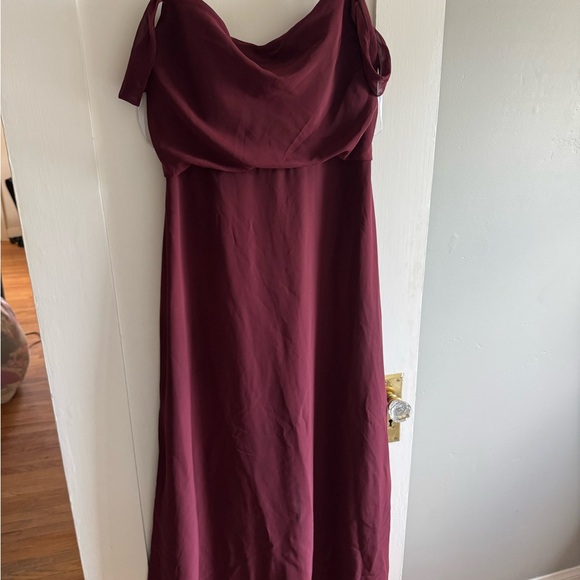 Revelry Sienna Chiffon Bridesmaid Dress Size 10 Cabernet - Picture 2 of 5